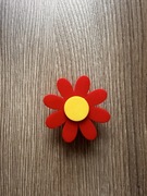 Gałka meblowa stokrotka czerwona uchwyt dekoracyjny kwiatek pokój dzieci