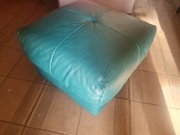 Puf skórzany w kolorze butelkowej zieleni 