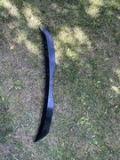 Uniwersalna lotka spoiler do samochodu w kolorze piano black