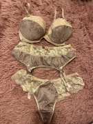 Komplet bielizny Axami 65 E S Pas S Stringi S