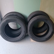 Nowe opony 215/60 R 16