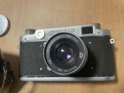 Aparat fotograficzny FED-2 z obiektywem
