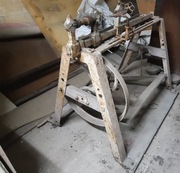 Zabytkowa ręczna tokarka do drewna stół stolarski 
