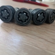 Śruby koła złodziejki audi a4b8