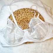 Biustonosz stanik 90D biały koronkowy z koronki z fiszbinami fiszbiny