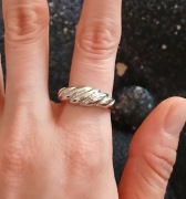 Pierścionek damski 