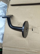 Podpora poręczy drewnianej wspornik barierki śruba M8 czarny RAL 9005 mat