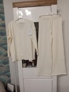 Komplet kremowy zdobiony warkoczem z dzianiny P.N.