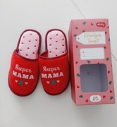 Kapcie świąteczne w ozdobnym pudełku Super Mama roz. 36/37. 