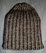 CZAPKA ZIMOWA W PASKI BRĄZOWA