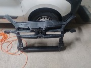 Pas przedni do golfa 5 