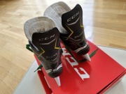 Łyżwy hokejowe CCM 9050 rozmiar 34