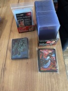 Toploader Ultra PRO 35PT 89 szt + koszulki do kart Pokemon Piłkarskich NBA