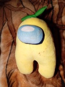 Among Us maskotka żołta