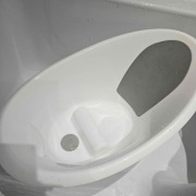 SHNUGGLE Wanienka dla noworodka z odpływem i piankowym oparciem Grey