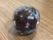 Śliczna szklana ozdoba przycisk do papieru