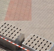 Kostka brukowa szara i czerwona