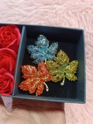 Zestaw komplet broszek broszka brosza liść listek liście klon klonowe 