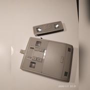 Lampki podsufitki Golf VII 5G0868837 komplet