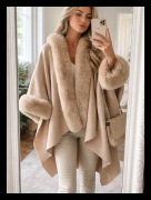 Unikat ponczo Glamour sweter z futerkiem 