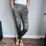 Szare leginsy spodnie damskie 