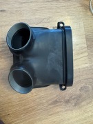 Rura łącząca filtr powietrza 06M129684H