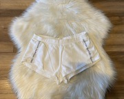 Białe spodenki dresowe Calvin Klein S