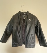 Kurtka chłopięca czarna 8-9 lat 