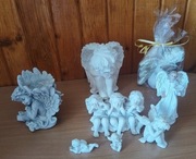 Komplet ośmiu figurek anioła