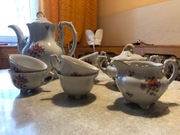 Serwis kawowo-herbaciany, szkło artystyczne.  