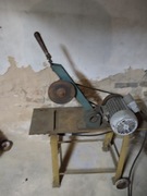 Piła stacjonarna do cięcia naciskiem ręcznym