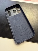 Etui iPhone 17 pro decoded, granatowe skóra 