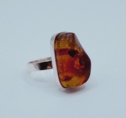 Pierścionek Srebro i Bursztyn