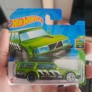 Volvo 240 drift wagon hot wheels 
