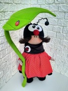 Lalka tekstylna do dekoracji „Biedronka”