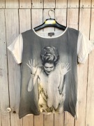 MARIE LUND koszulka/ bluzka/T-shirt XXL, grafika kobiety, krótki rękaw