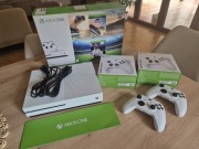 Konsola XBOX One S - dysk SSD 512 GB + 2 pady, 4K Blu-ray