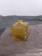 Vintage bursztynowa szklana butelka typu karafka w kształcie diamentu
