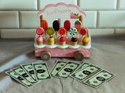 Lodziarnia- drewniana zabawka - budka z lodami 