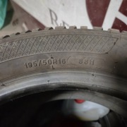 Opony zimowe komplet - Kleber - Krisalp 195/50/R16