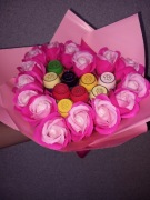 Bukiet z róż mydlanych i tender care 