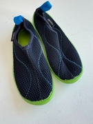 buty do chodzenia w wodzie marki Tribord w kolorze granatowym - roz 28/29