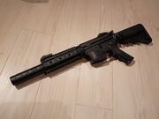 Replika AEG Specna Arms SA-A07V2 z kolimatorem i akcesoriami