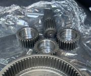 Manitou BT 420 bt420 zwolnica satelta wieniec lacznik 