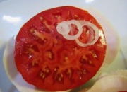 Sadzonka pomidora malinowego po mojej babci.