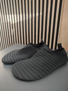 Buty do wody unisex czarne lekkie, elastyczne, antypoślizgowe r. 35–37