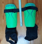 Ochraniacze piłkarskie Kipsta rozm. XS