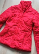 Czerwona pikowana kurteczka rozm 38 marki Top Secret