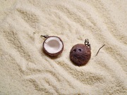 Kolczyki wiszące na biglu kokosy, kokoski z modeliny fimo 