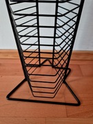 Duży metalowy stojak na płyty kompaktowe CD. Mieści 68 szt (63*CD1+5*CD2).